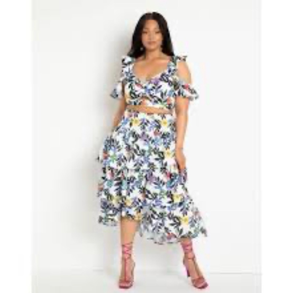Eloquii Floral Buckle Crop Top - White and Multicolor